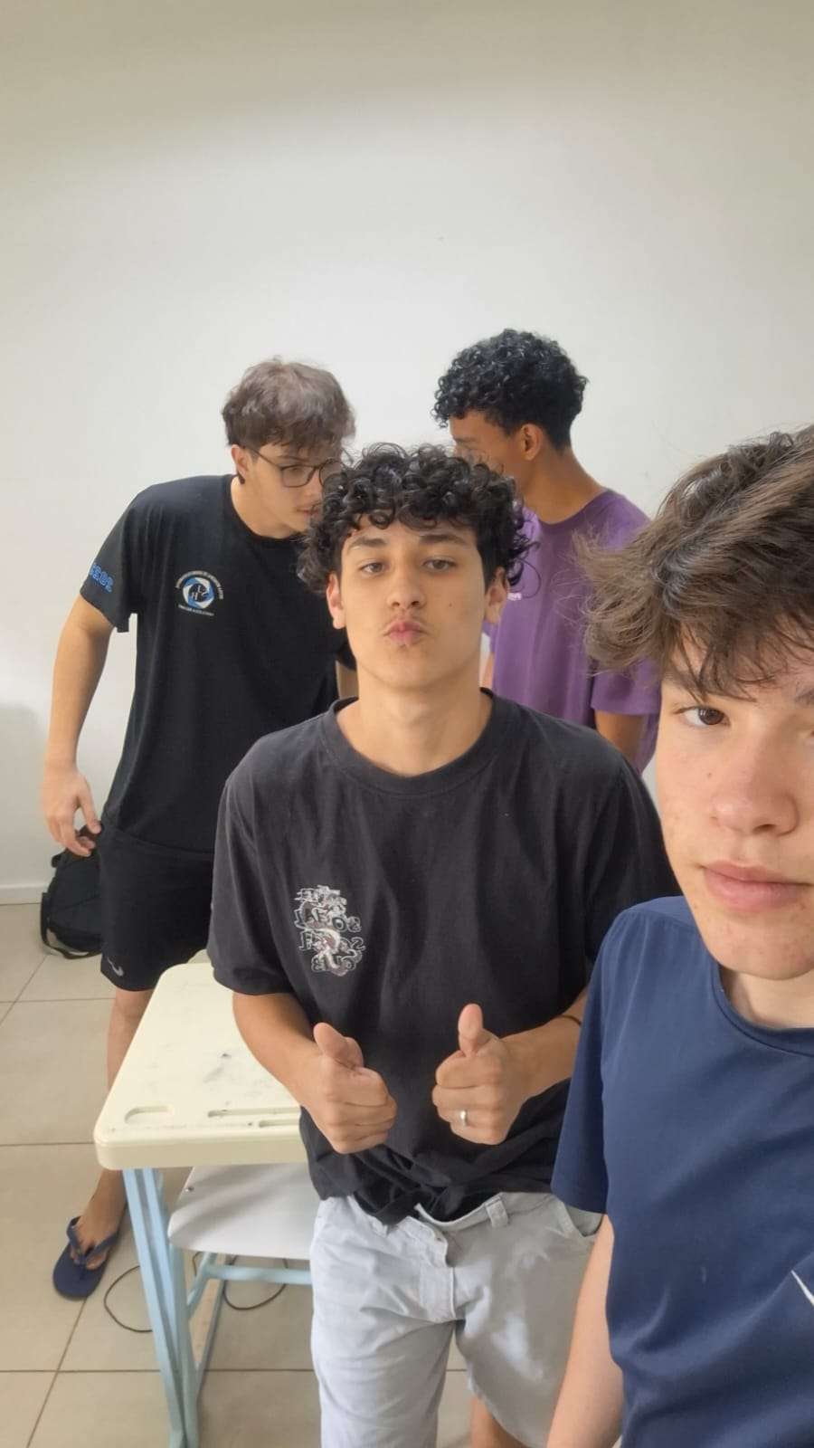 Amigos, aula aleatória